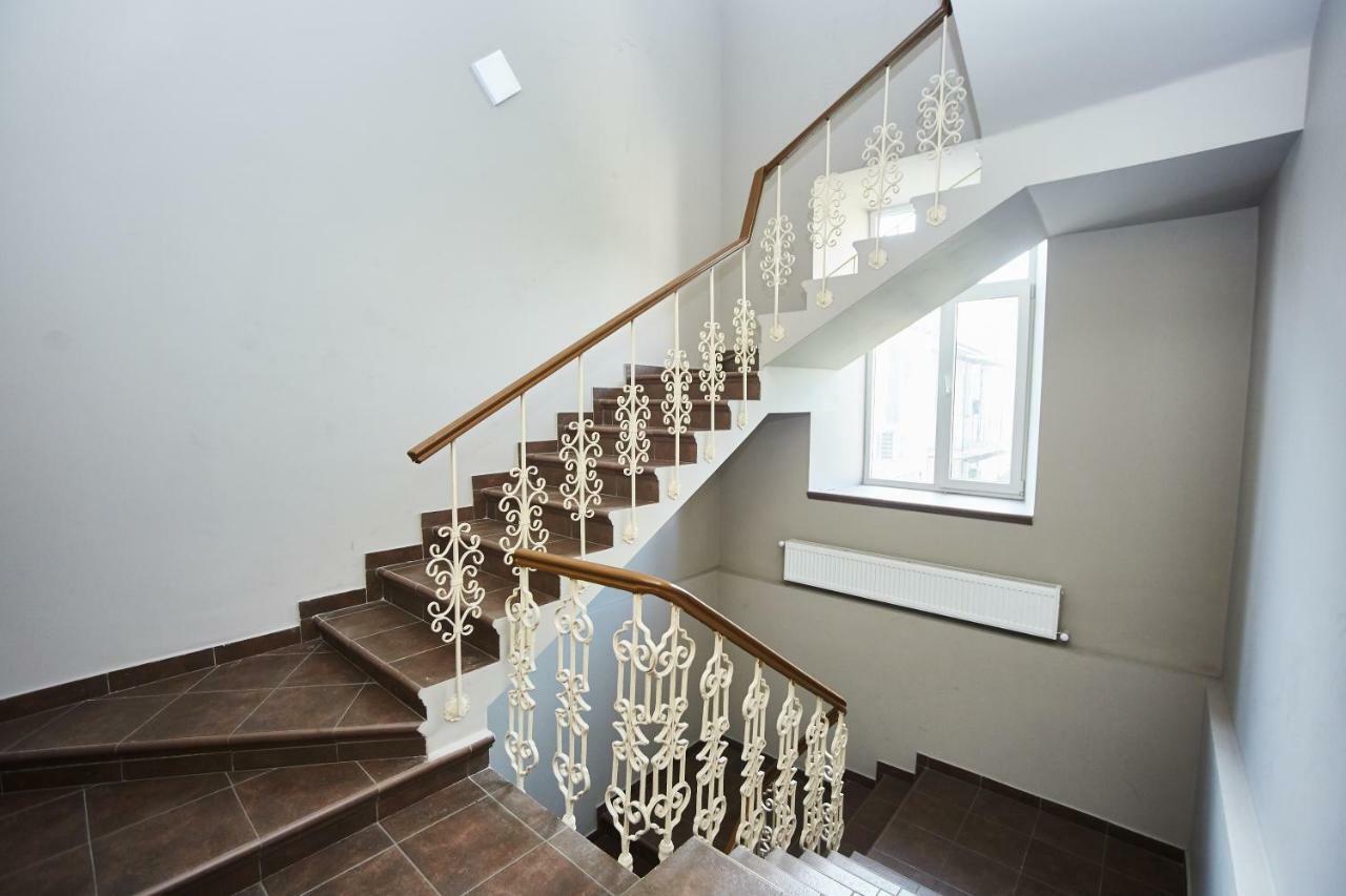 Luxury Apartment In The Heart Odesa Exterior photo